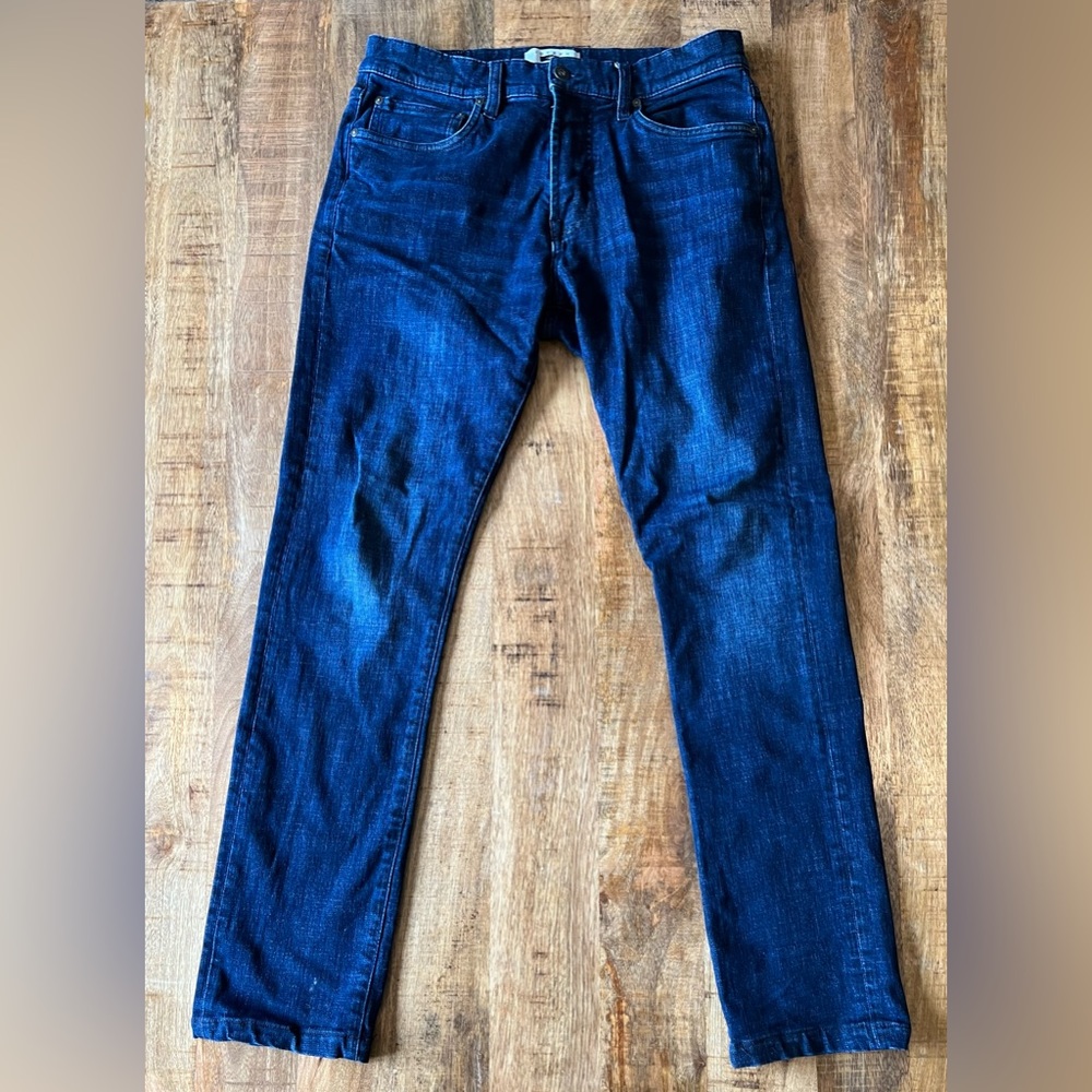 JOSEPH ABBOUD | Men’s Jeans. Size 32 x 34 Slim fit. Excellent condition.